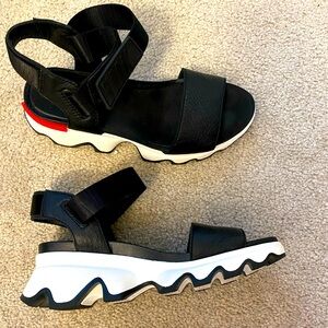 Sorel Women's Kinetic Impact Y Strap High Sandals size 7 EPC! I wore once